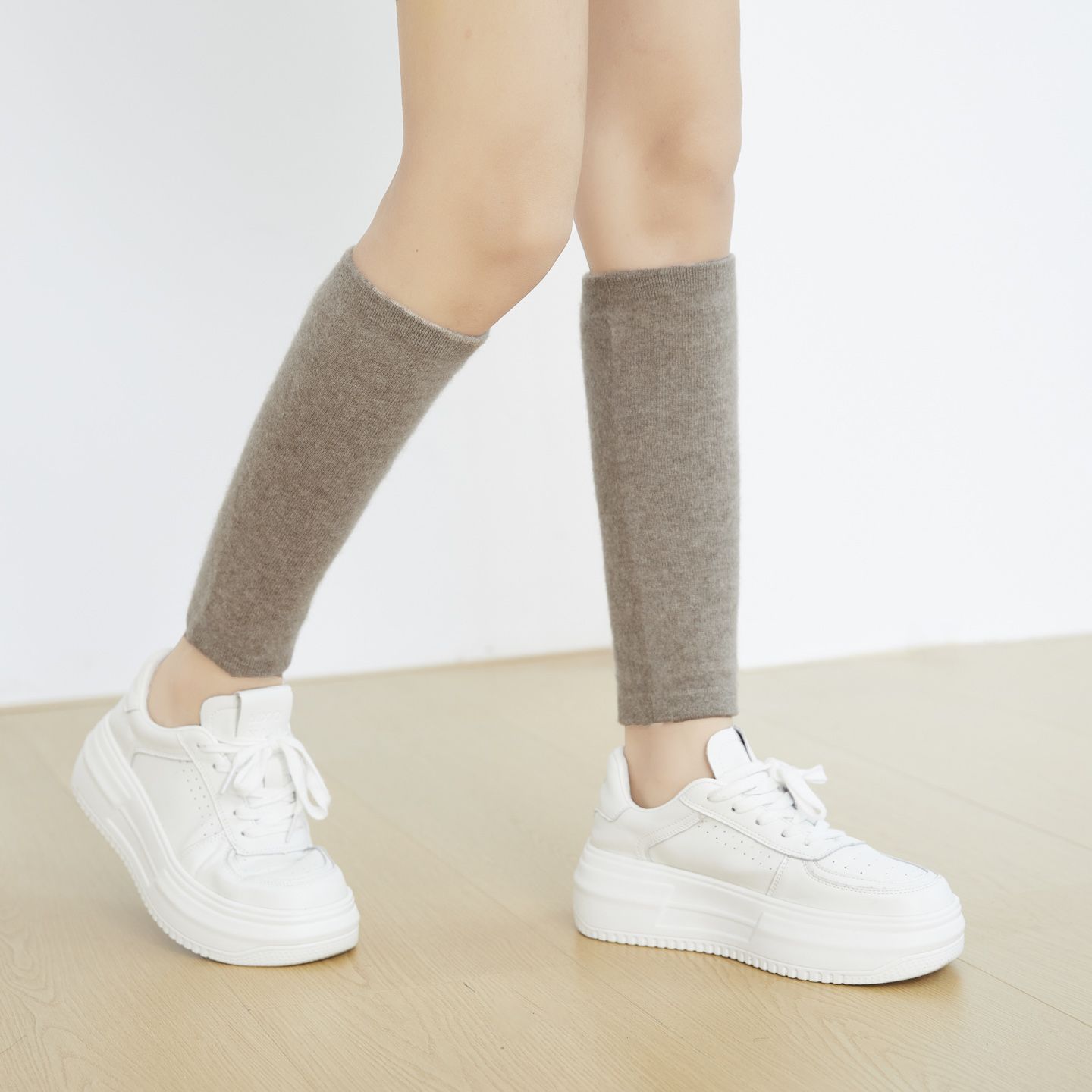 Pure Cashmere Knit Seamless Kn - Knee Sleeve Pair 评论和价格